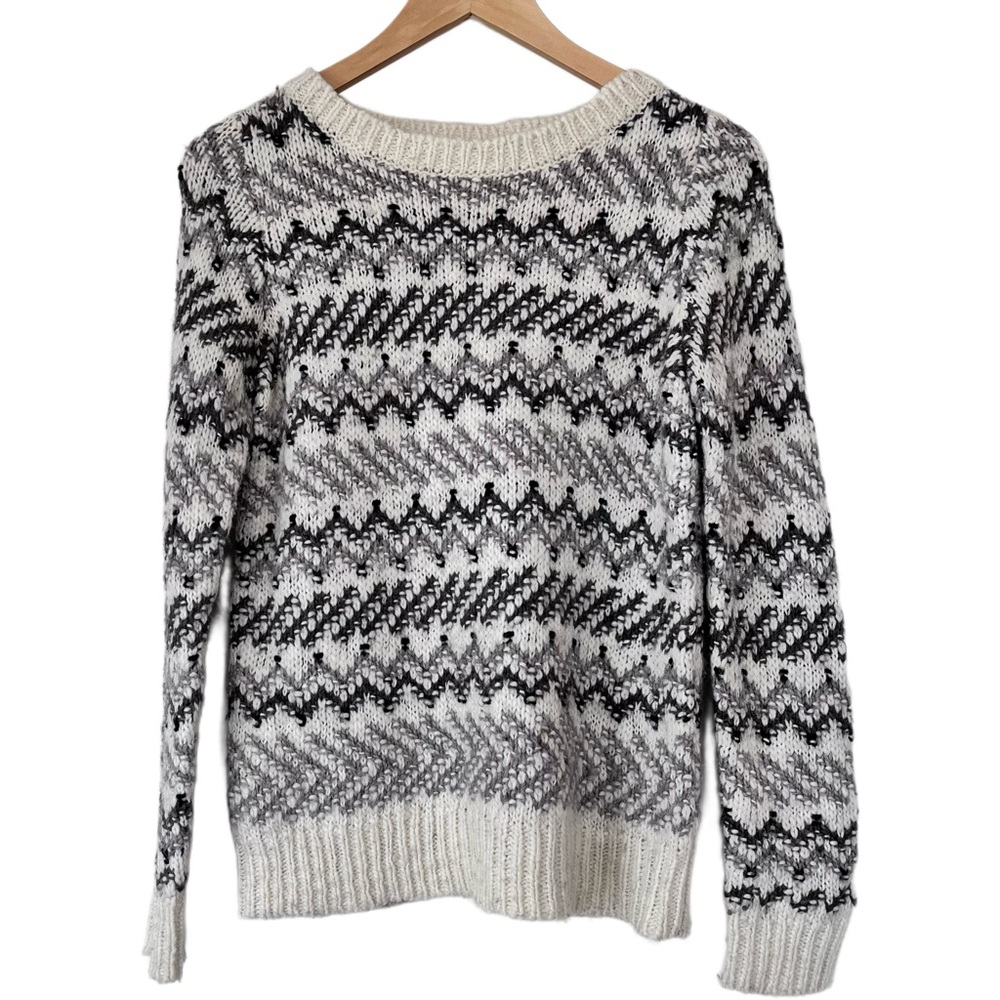LOFT Black and White Zigzag Sweater